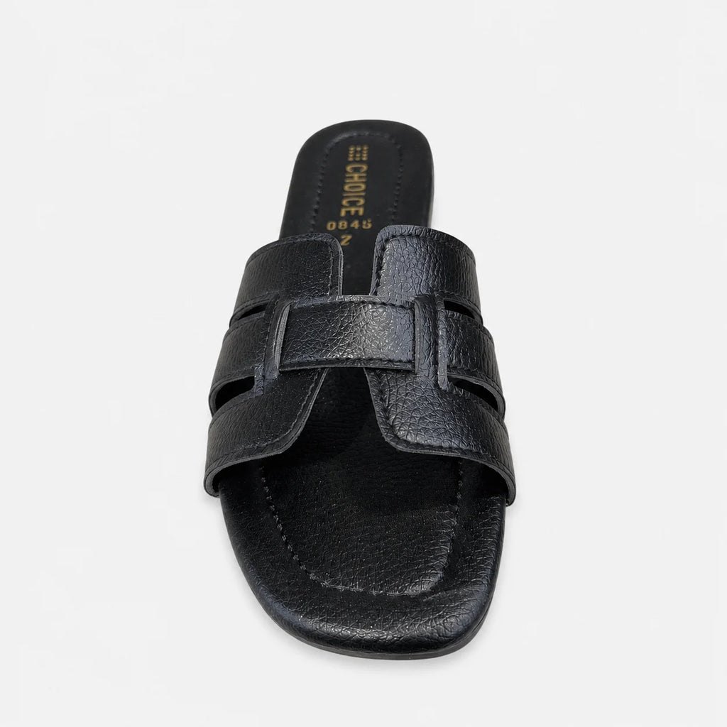 Flat Slipper – Black | 12900