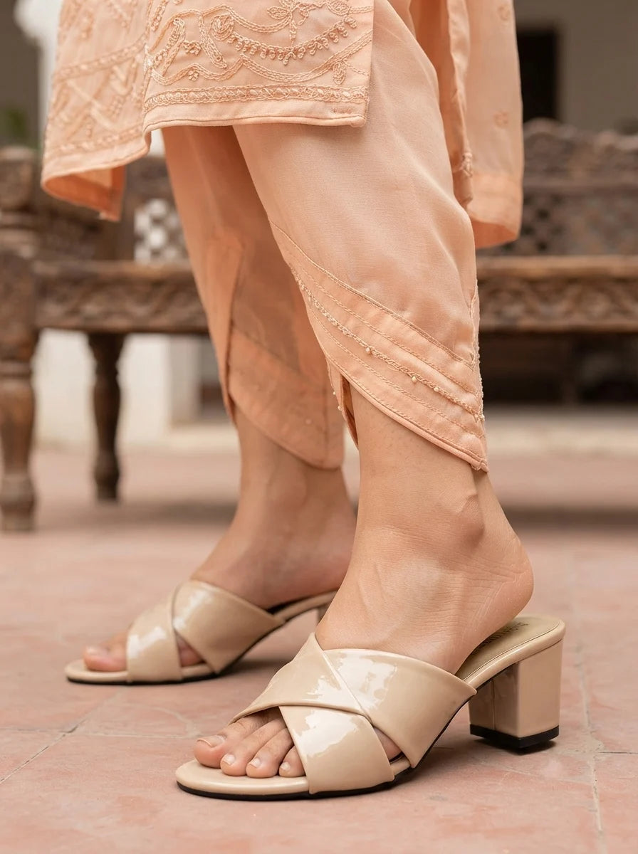 Fancy Slipper - Fawn | 17557