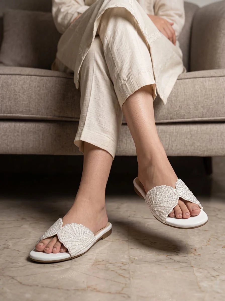 Flat Slipper - White | 12961