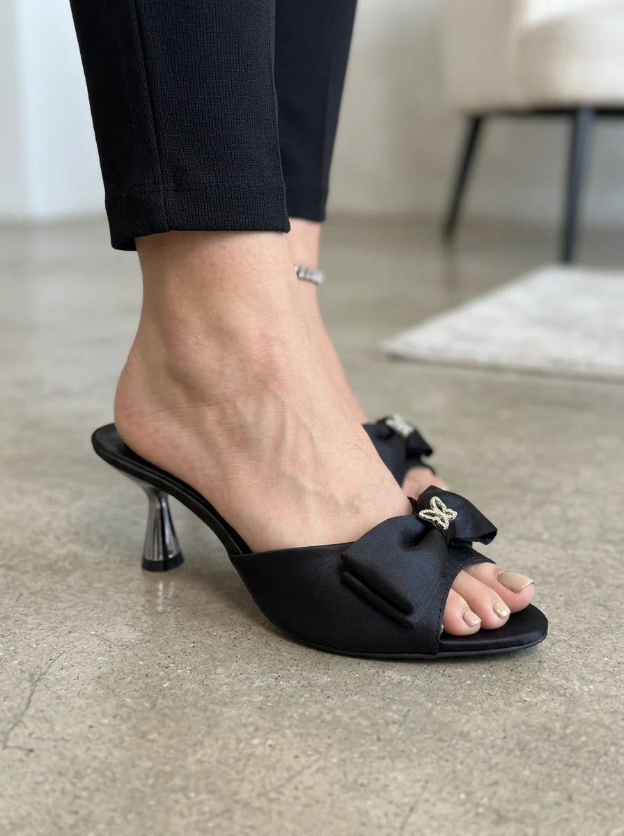Fancy Slipper - Black | 17633