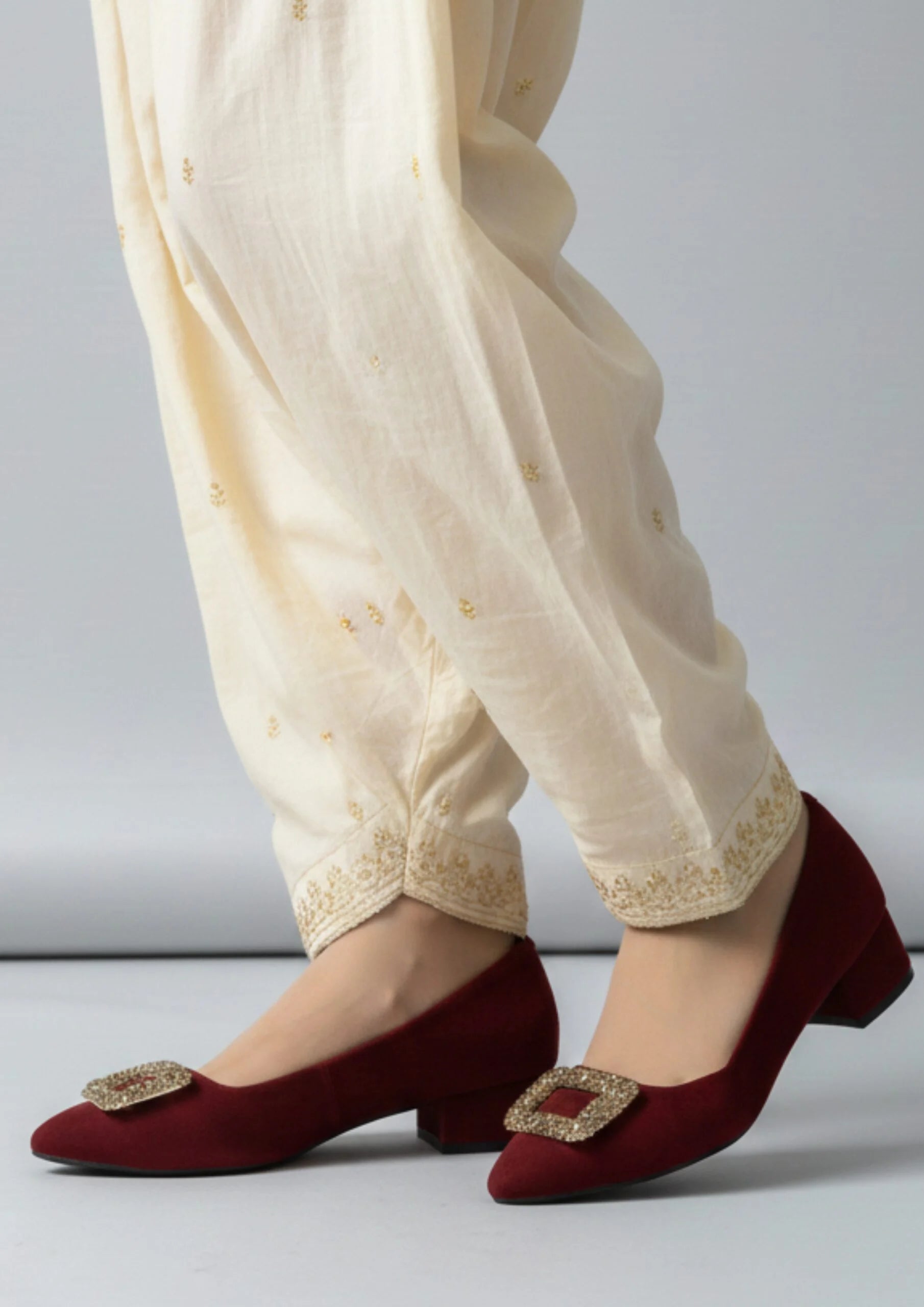 Court Shoes 18545