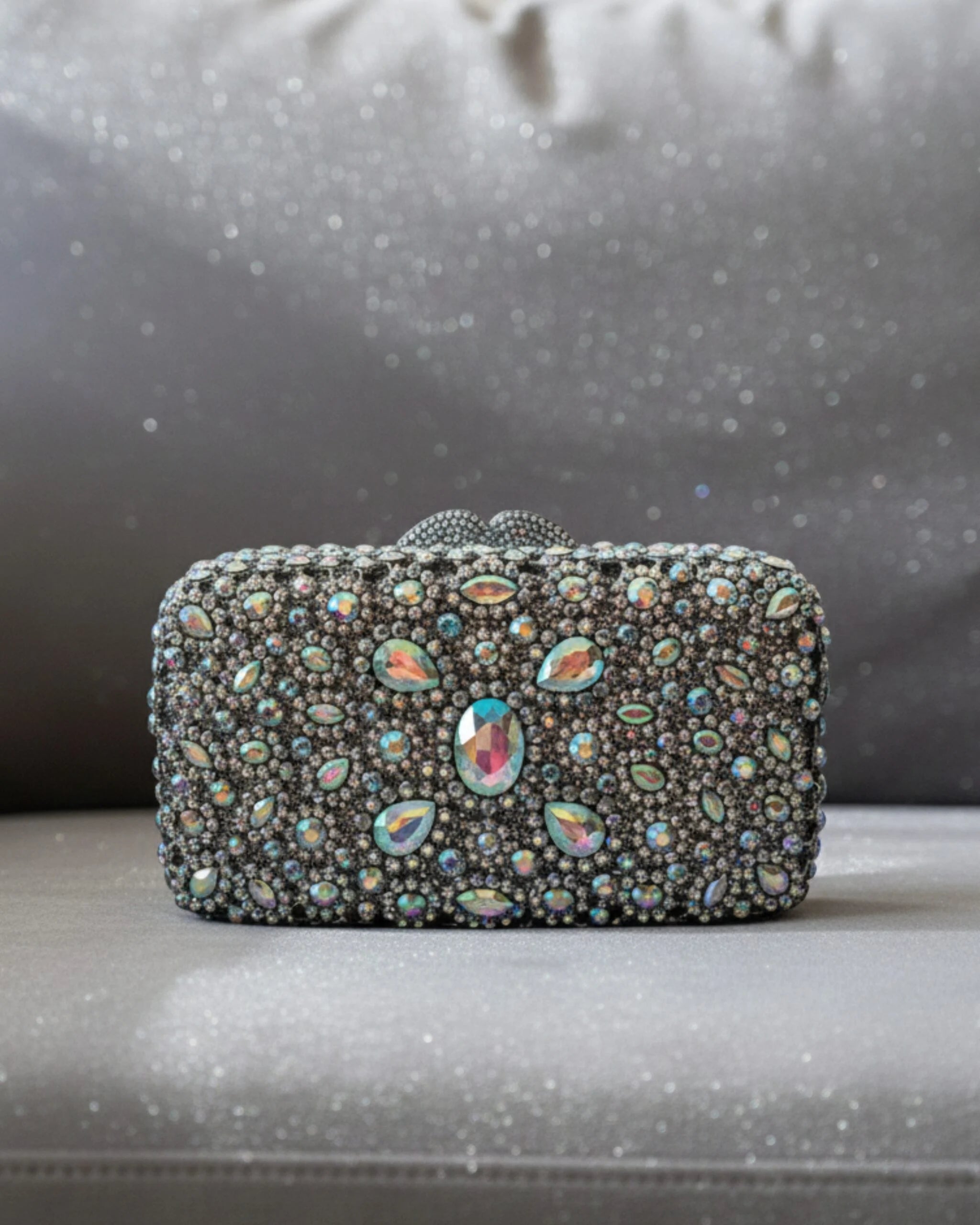 Ladies Fancy Metal Clutch (Bridal)-58129