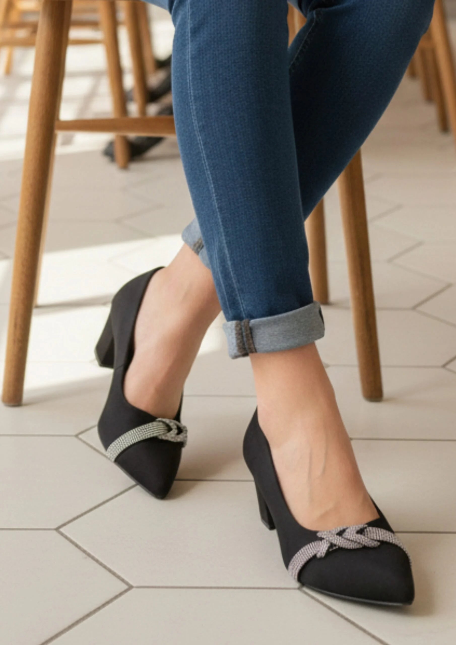 Ladies Court Shoes-18523