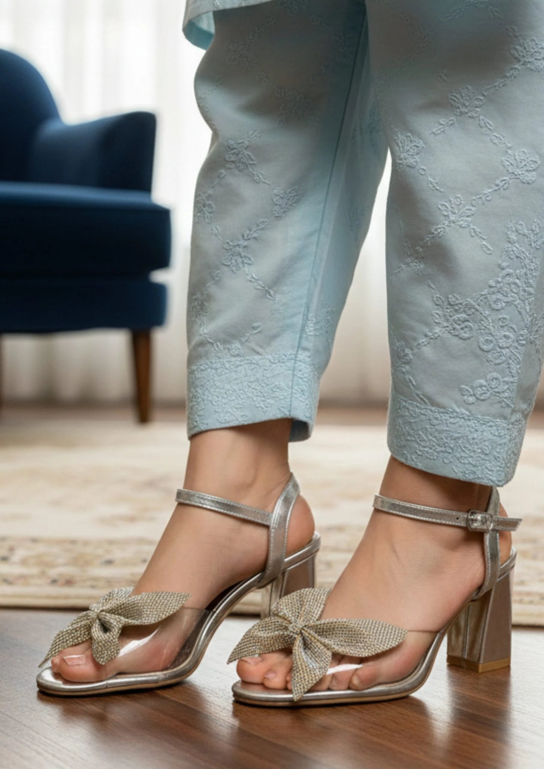 Ladies Block Heel Bow Style Sandal-49312