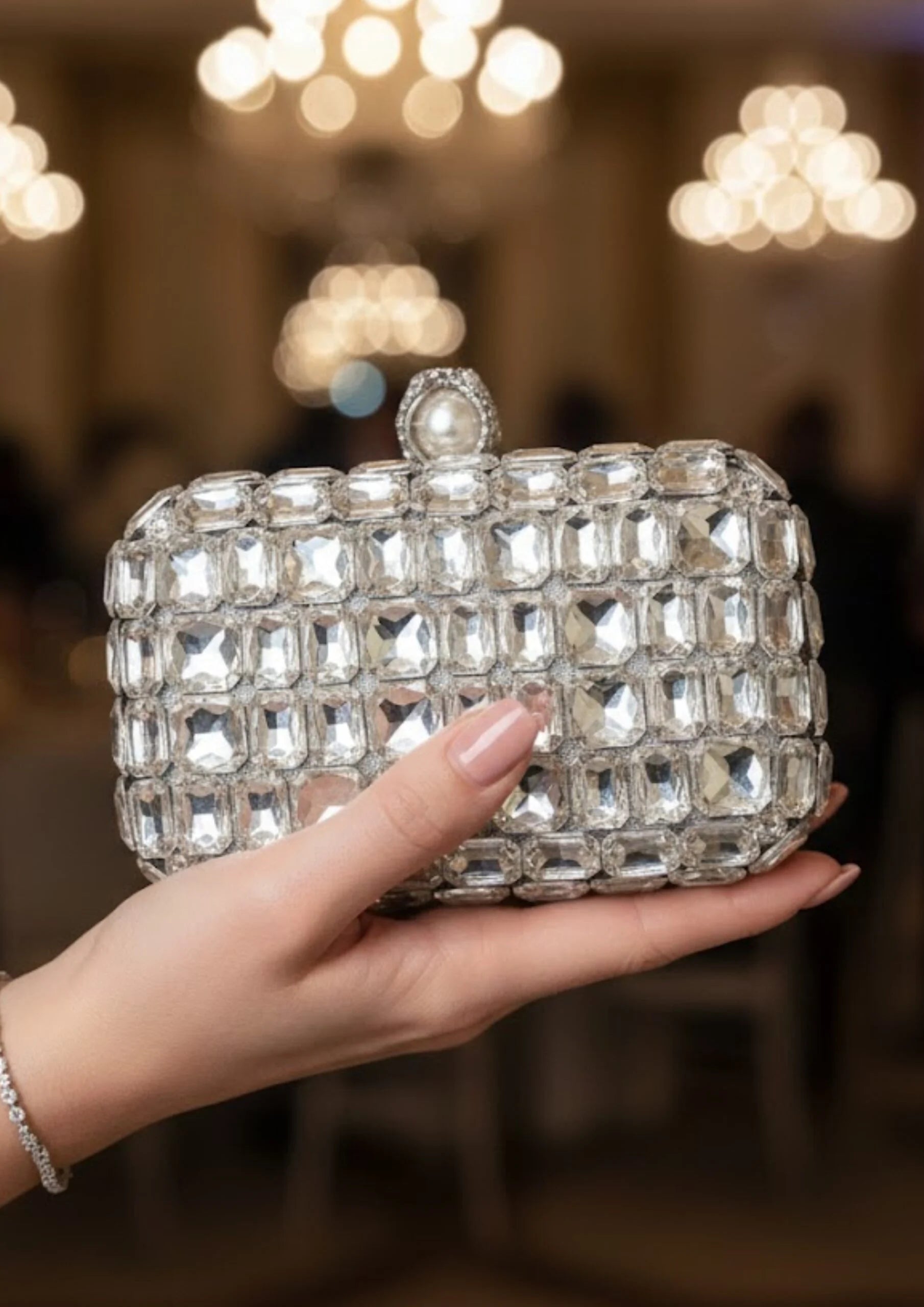 Ladies Fancy Metal Clutch (Bridal)-59388